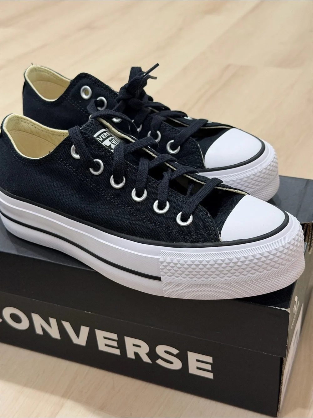 Converse - Chuck Taylor All Star Lift Platform Canvas Low-Top Sneakers - Picture 9 of 15
